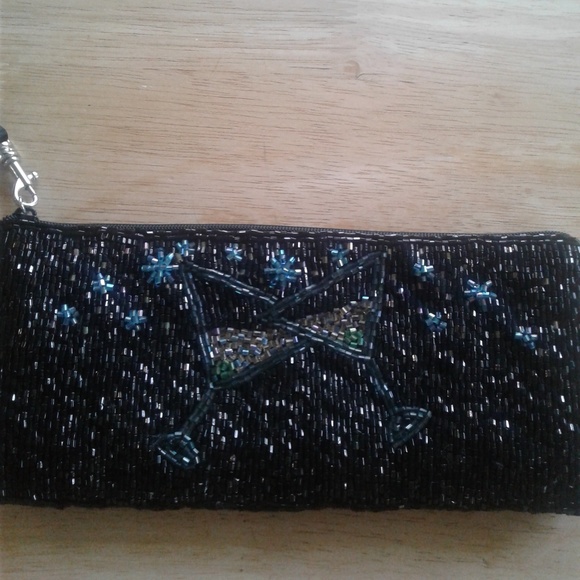 Liz Claiborne Handbags - MUST BUNDLE! NWOT liz claiborne wristlet